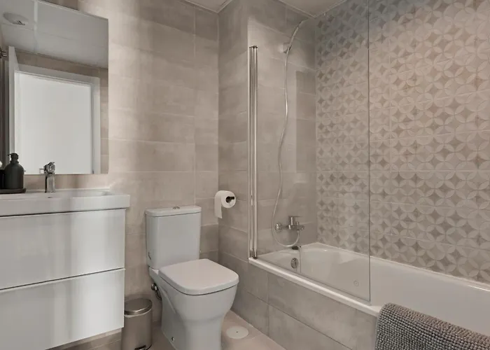 Nohemi - Elegant And *