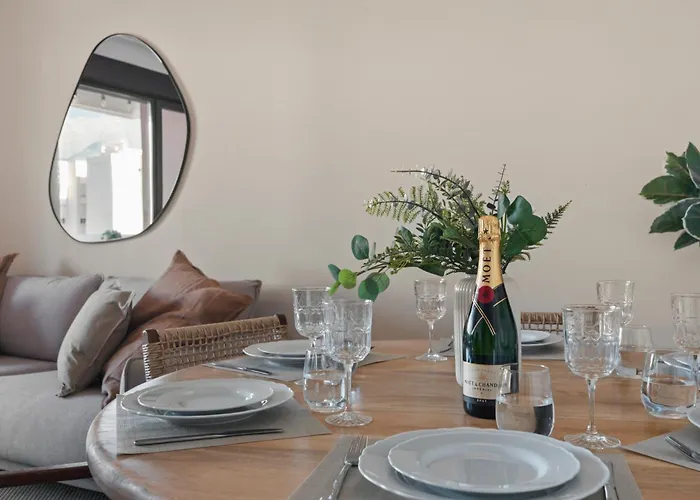 Nohemi - Elegant And *